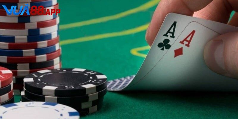 Tứ Quý Có Chặt Được Đôi Heo Không? Giải Đáp Cho Hội Viên 4 Tiến hành so sánh với quân bài khác trong poker