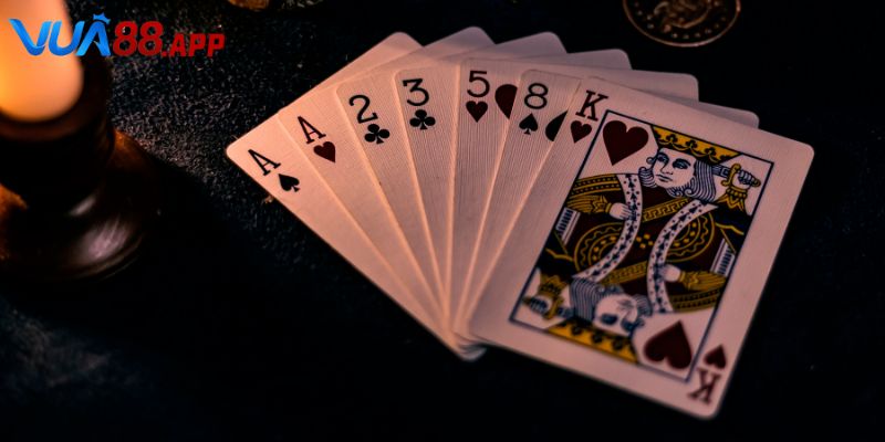 Tìm hiểu những ý chính trong cách đánh bài phỏm